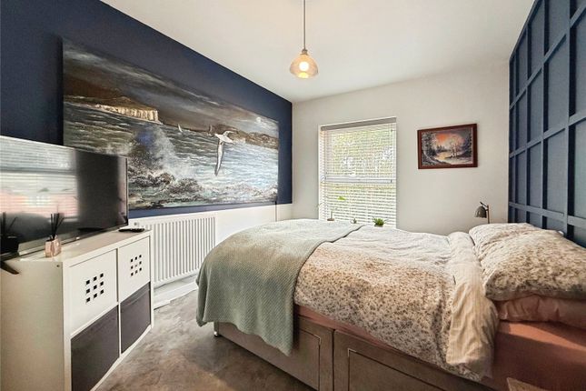 19, Edrich Grange, Berkshire photo 4