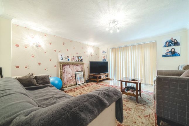 18, Plantagenet Park, Bracknell photo 2