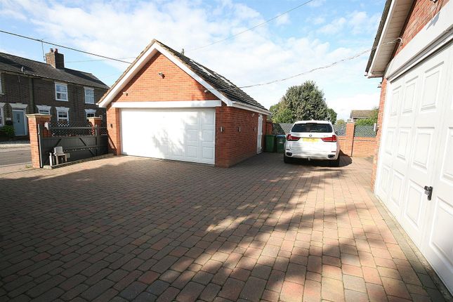 Detached house for sale in Leighton Road, Northall, Buckinghamshire