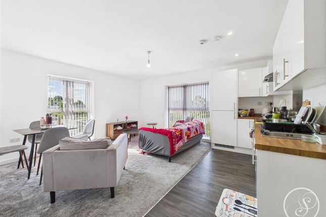 Flat 10 Abode, York Road, Leeds photo 2