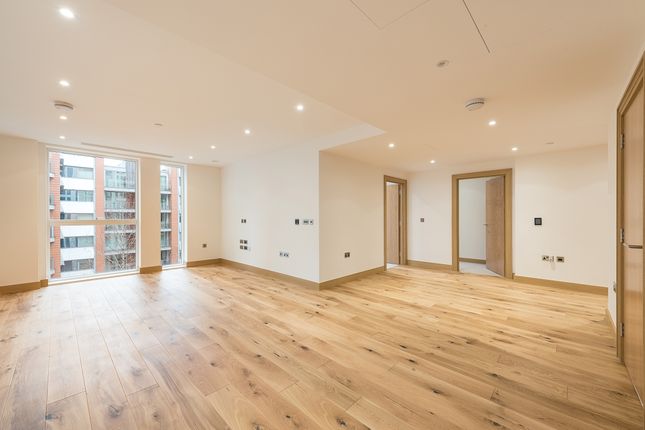 Flat to rent in Hermitage Street, London