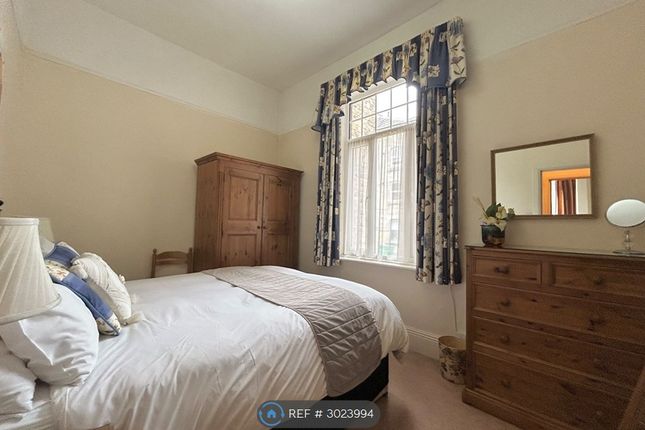Flat, St Marys Avenue, Harrogate photo 4