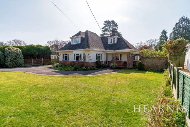 4-bed other on 2, Crescent Walk, Ferndown, £775,000