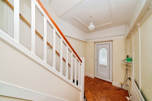 32, Hillcrest Drive, Wirral photo 4