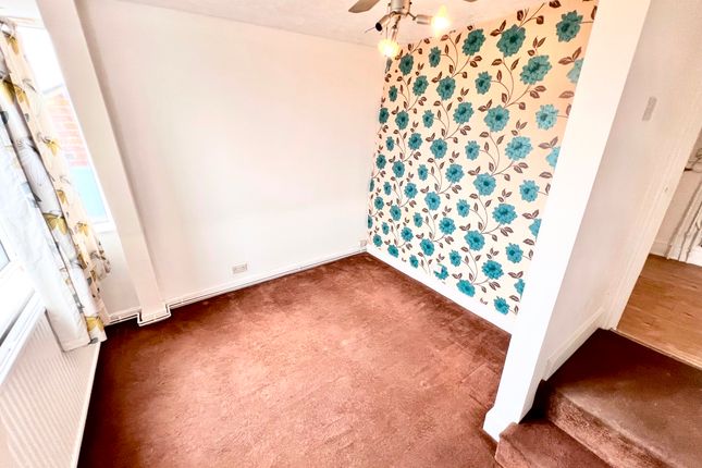 Flat to rent in The Mews, St. Peters Street, Bedford