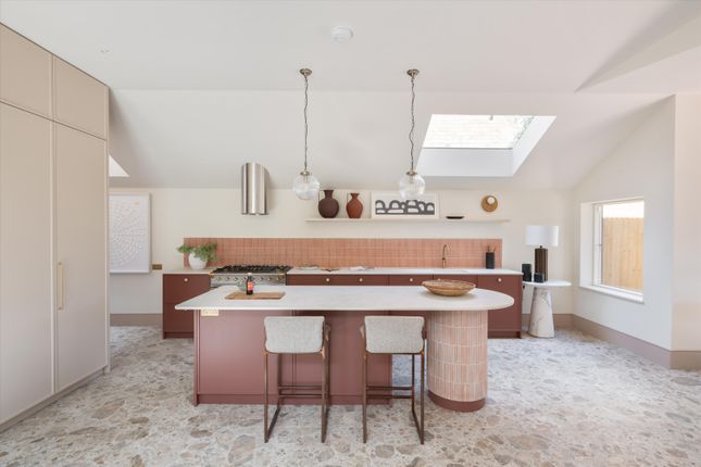 37, Creighton Road, London photo 4