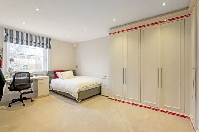 Town house to rent in Park Square East, Regents Park, London