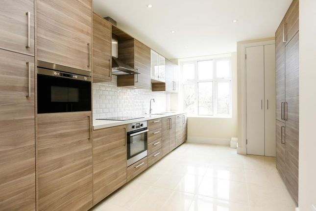 Flat 119, 23, Southwick Street, London photo 2