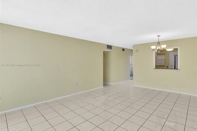 Property for sale in 3600 Ne 170th St # 211, North Miami Beach, Florida, 33160, United States Of America