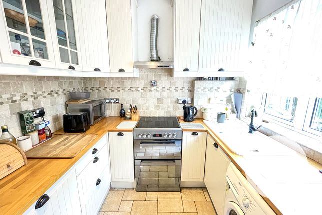 263, Kingsground, London photo 3