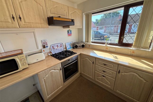 119, Fieldhouse Drive, Telford photo 2