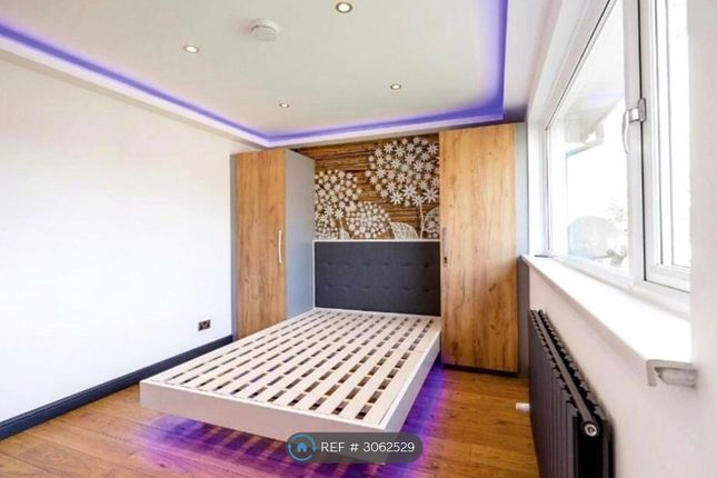 Huntingdon Close, Newcastle Upon Tyne photo 5