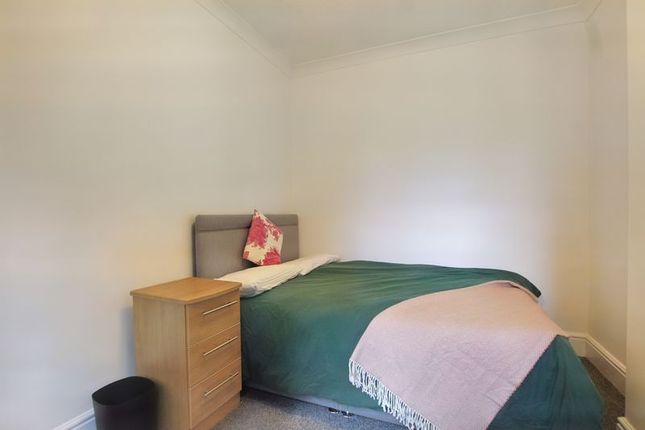 Thumbnail Room to rent in Tredworth Road, Tredworth, Gloucester