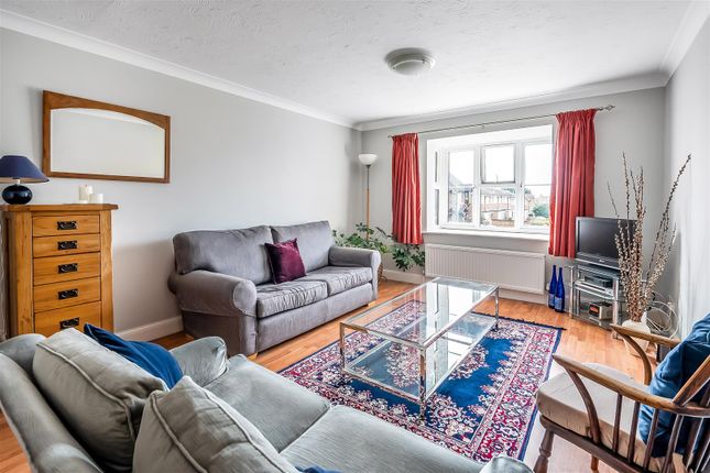50A, Overton Road, South Sutton photo 3