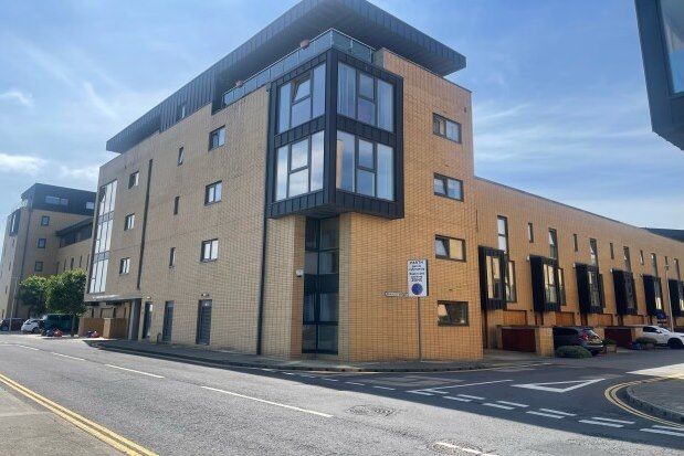 Thumbnail Flat to rent in Empire Way, Cardiff