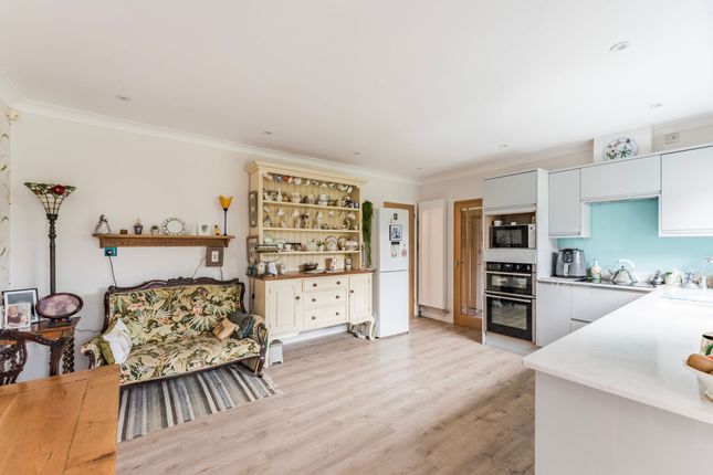 24 Abbey Road, Sheringham photo 3