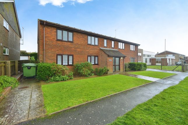 Thumbnail Flat for sale in Cavell Avenue, Peacehaven