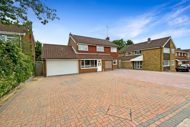 Thumbnail Detached house for sale in Ringwood Road, Luton, Bedfordshire