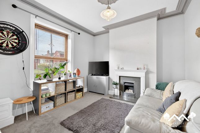 2 get agent, Redvers Road, Darwen photo 3