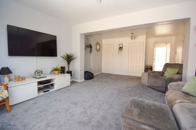 19 Westmorland Way, Eastleigh photo 4