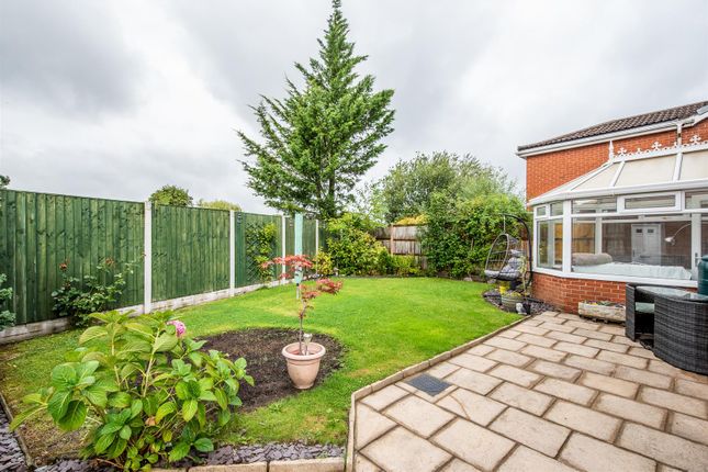 25, Hurst Brook, Chorley photo 4