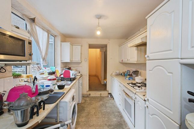 16, Brookhill Road, London photo 3