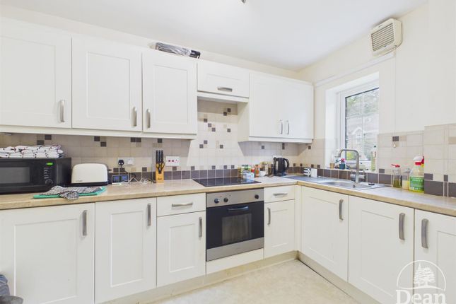 3, Marine Gardens, Coleford photo 2