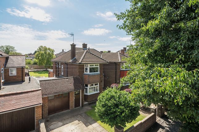 Thumbnail Semi-detached house for sale in Halfmoon Lane, Dunstable, Bedfordshire