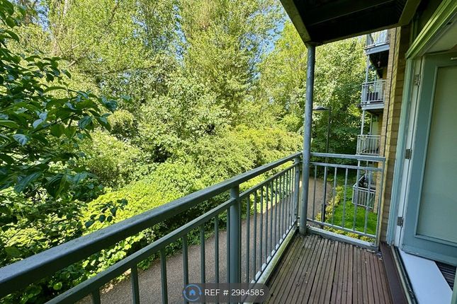 Bingley Court, Canterbury photo 2
