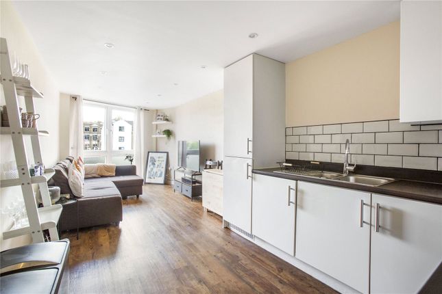 Thumbnail Flat to rent in Point One Apartments, Ramsgate Street, London