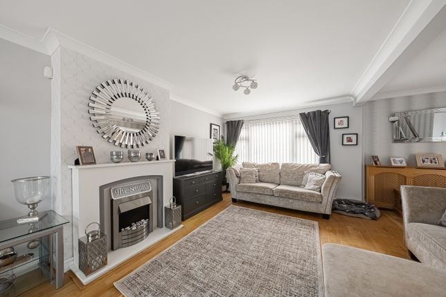 3, Frobisher Way, Kent photo 2