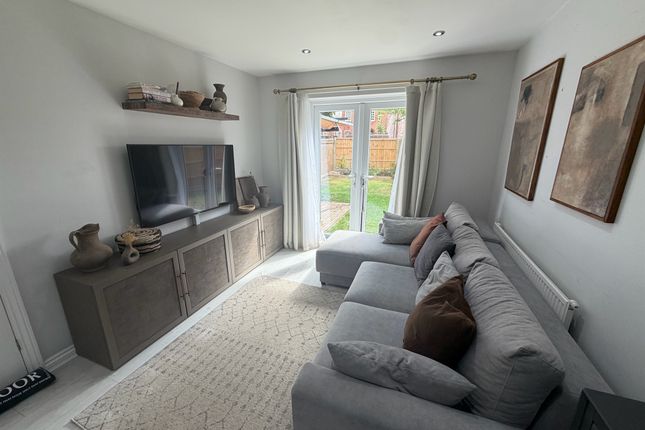16, Partridge Way, Salisbury photo 3
