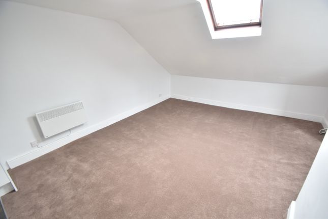 Studio for sale in North Street, Luton, Bedfordshire