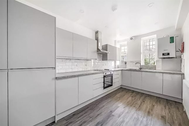 Flat to rent in West Heath Court, North End Road, Golders Green