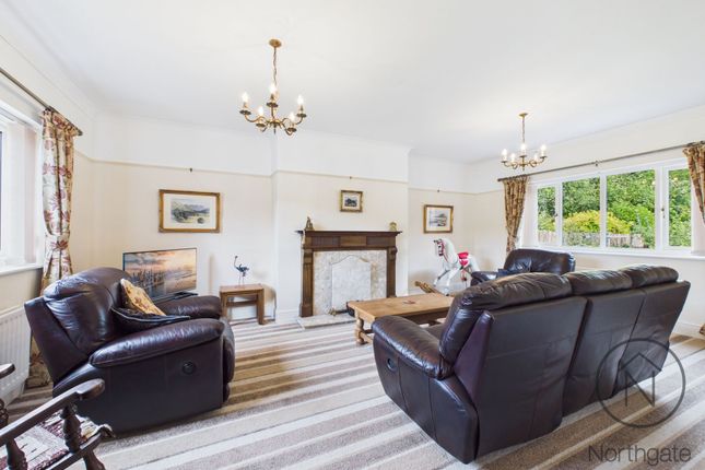 9 The Bridle, Newton Aycliffe photo 2