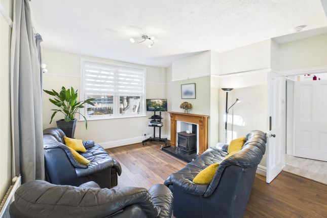 46, Station Road, Devon photo 4