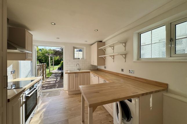 2-bed house on 2 Waterside Cottages, Ferry Road, Maidenhead, £1,950/mo
