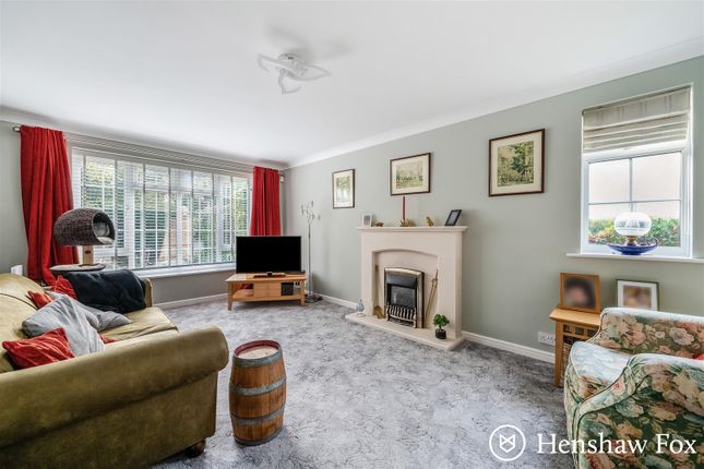 Derwent Drive, Southampton photo 2