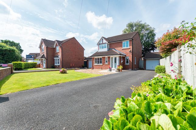 Thumbnail Detached house for sale in Hooten Lane, Leigh