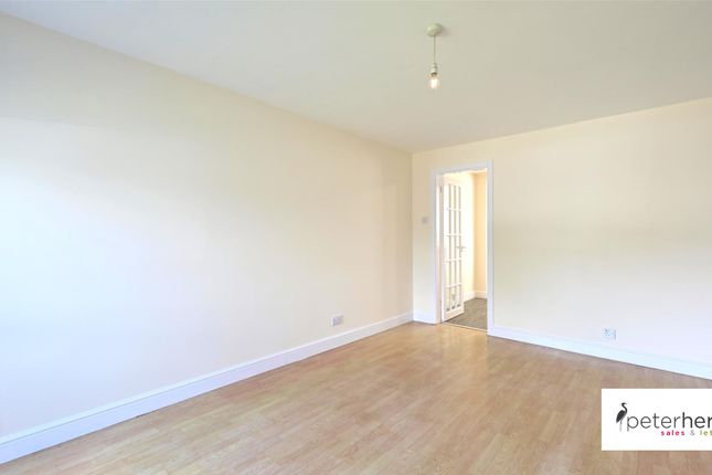 6, Marbury Close, Sunderland photo 3