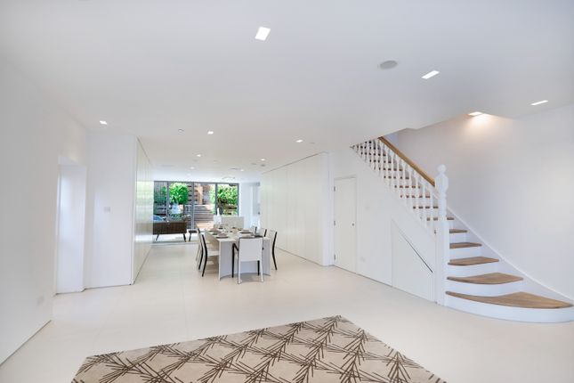 6 Bedroom Semi Detached House For Rent