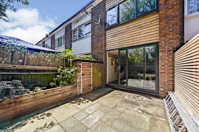 2 bed terraced house for sale in Vineyard Close, London SE6