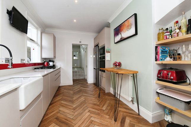 Flat for sale in Lydford Road, Westcliff-On-Sea