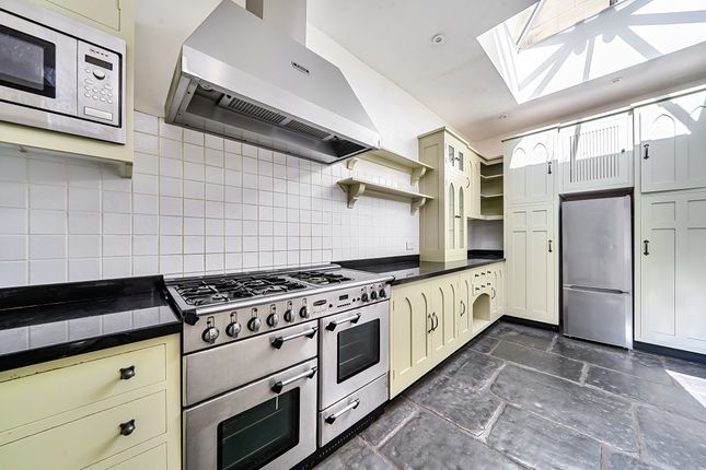 2, Bedales, Lewes Road, Haywards Heath photo 3