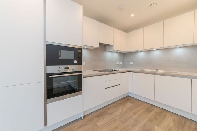 Flat 42, Wolff House, London photo 2