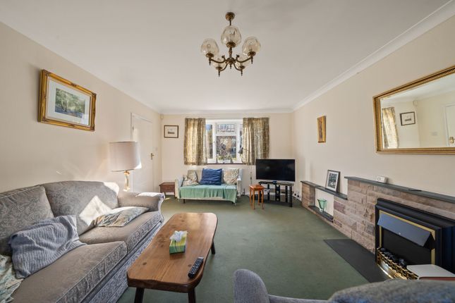 13 Fullerton Road, Carshalton photo 2