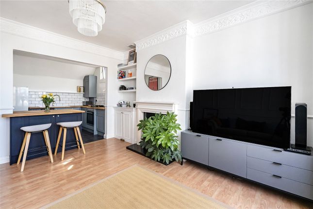 Flat 4, 12, Sadler Street, Wells photo 4