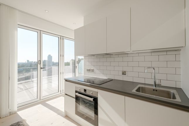 Flat 262, Brentford photo 4