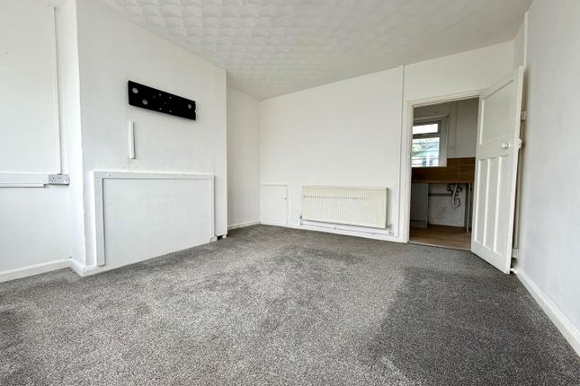 48, Vachell Road, Cardiff photo 3