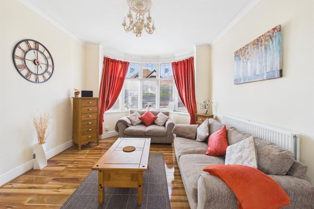 18, Severn Road, Porthcawl photo 4